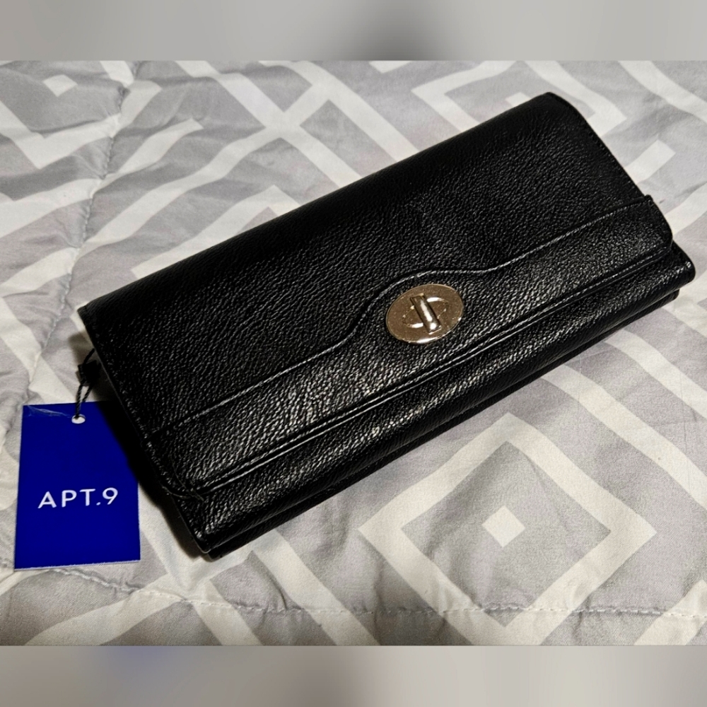 Apt. 9 Wallet